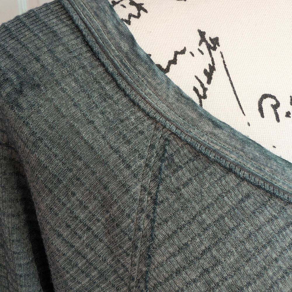 We The Free Green Long Sleeve Button Down Blouse - Picture 3 of 8